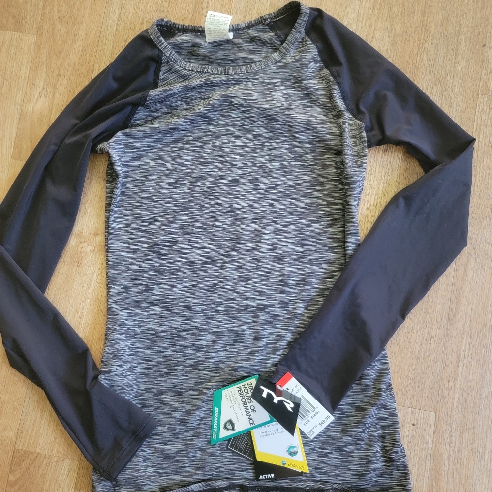 NWT Rashguard Lightweight